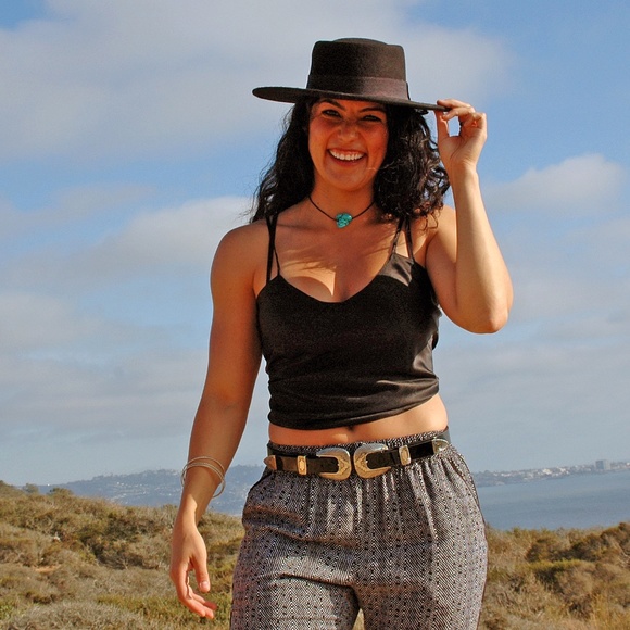 Vintage Inspired Lovestrength Winslow Belt (NWT) - Picture 4 of 11